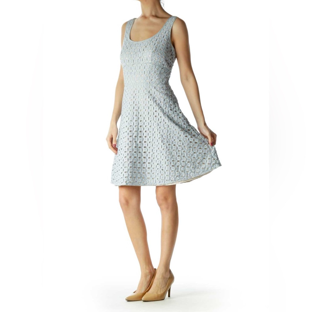 LOFT Blue Beige Eyelet Empire Waist Day Dress Woman’s 8P